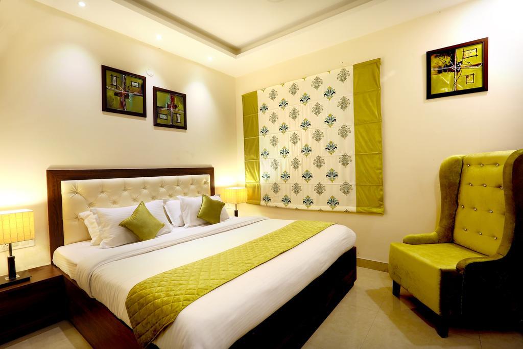 Hotel Rk Grande Ludhiana Ruang foto
