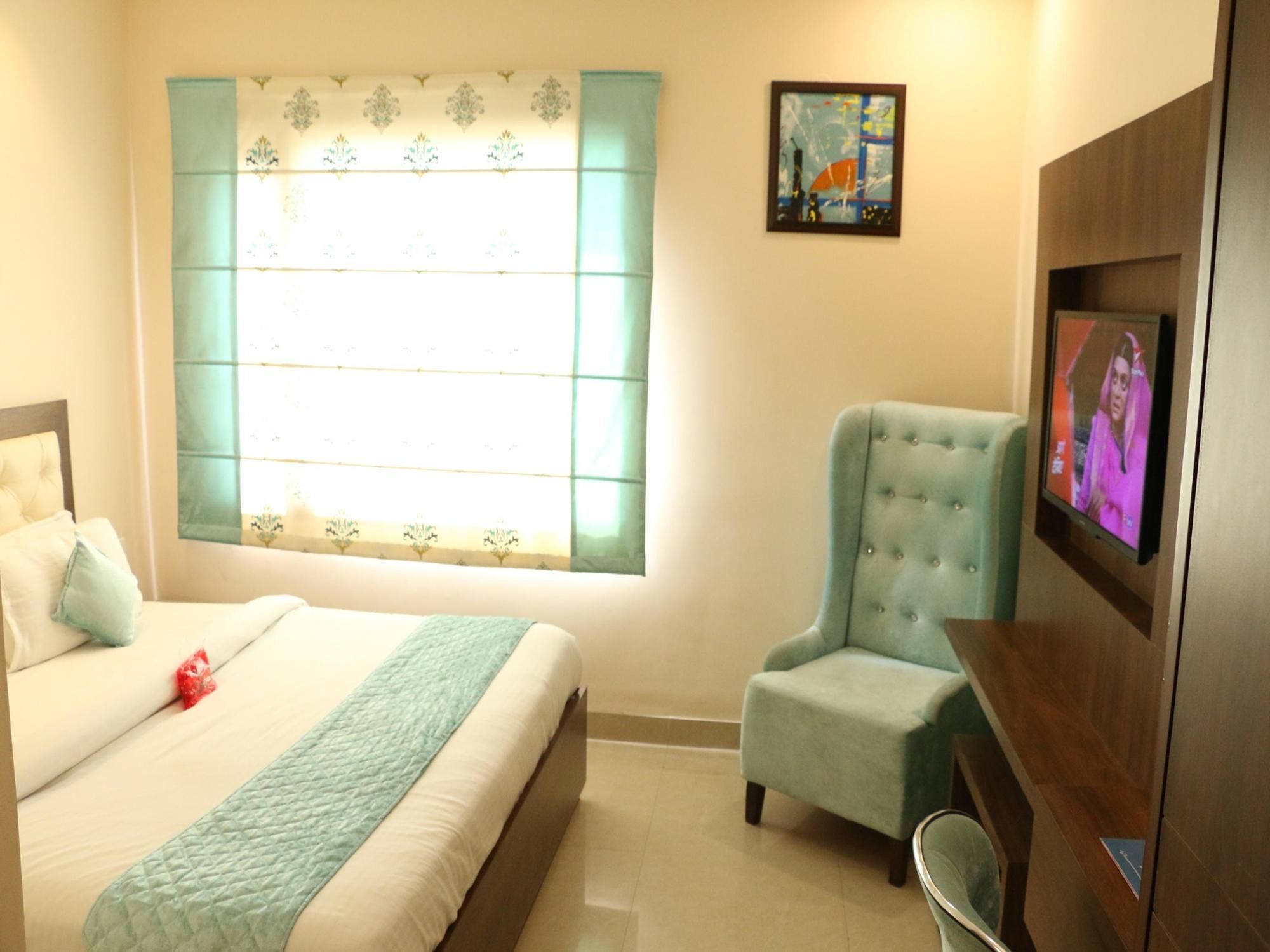Hotel Rk Grande Ludhiana Bagian luar foto