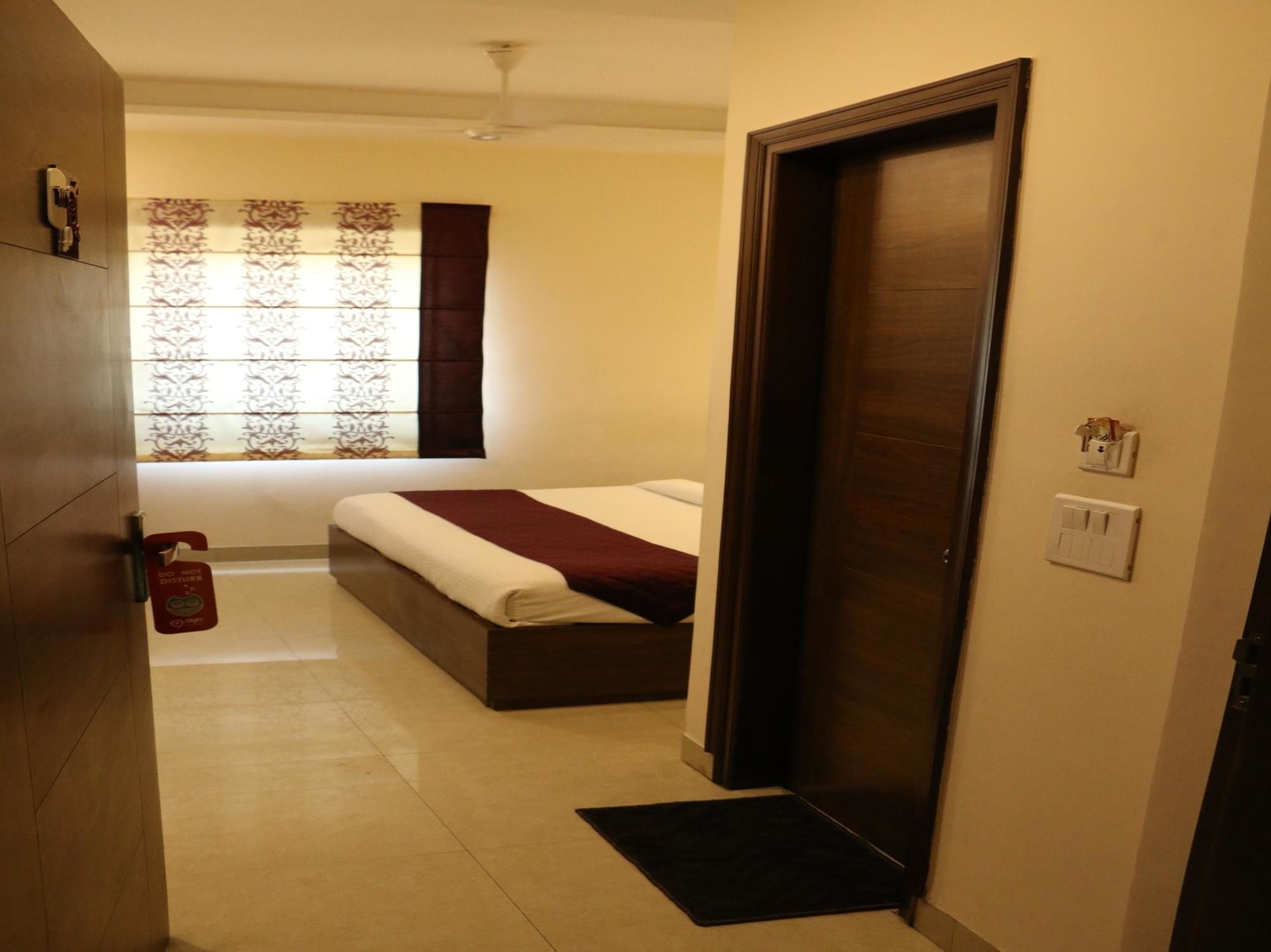 Hotel Rk Grande Ludhiana Bagian luar foto